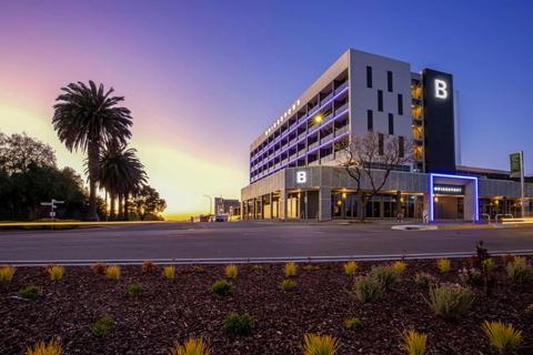 Bridgeport Hotel