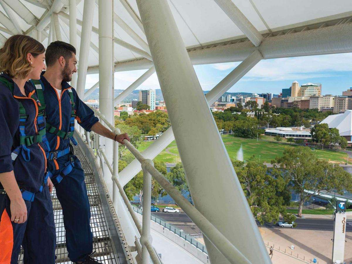 Adelaide City Highlights and RoofClimb Adelaide Oval
