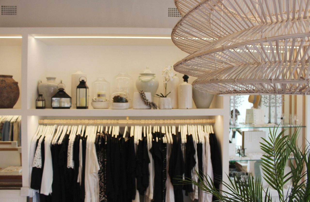 Clothing rack