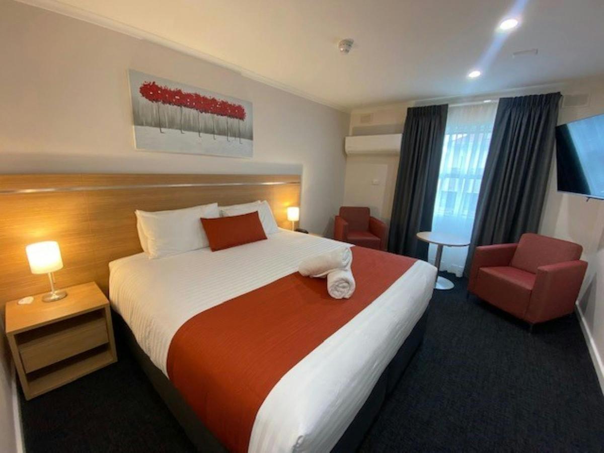 Refurbished King room