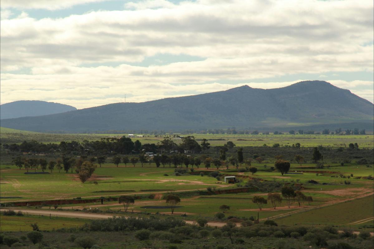 Wonoka Bluff from Camel Hump