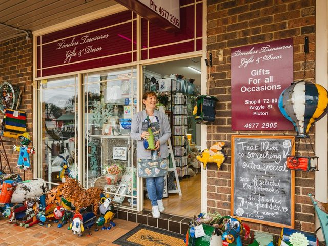 Timeless Treasure Gifts & Decor