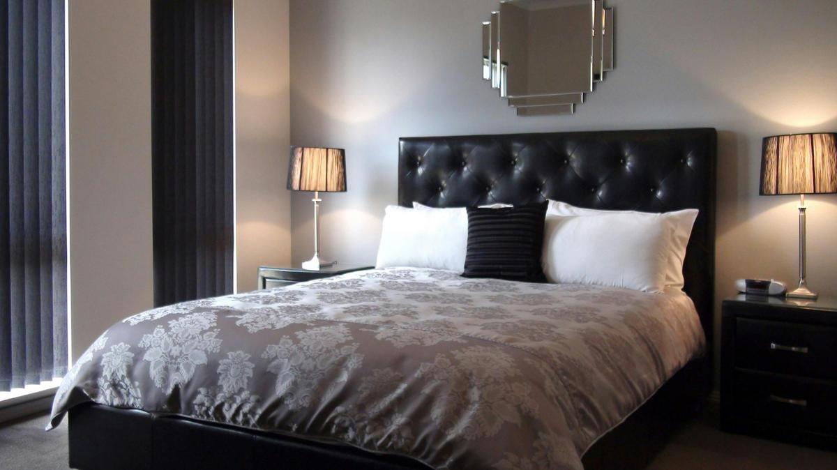 Shiraz Bedroom 1