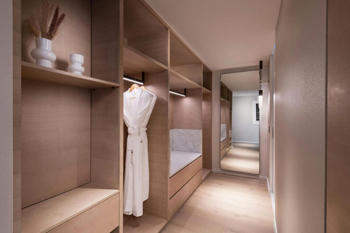 Postmaster General Suite