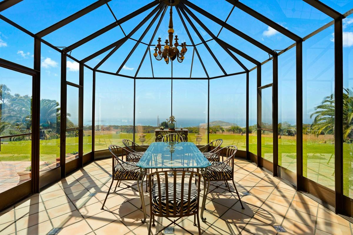 Iconic Glasshouse Conservatory Dining