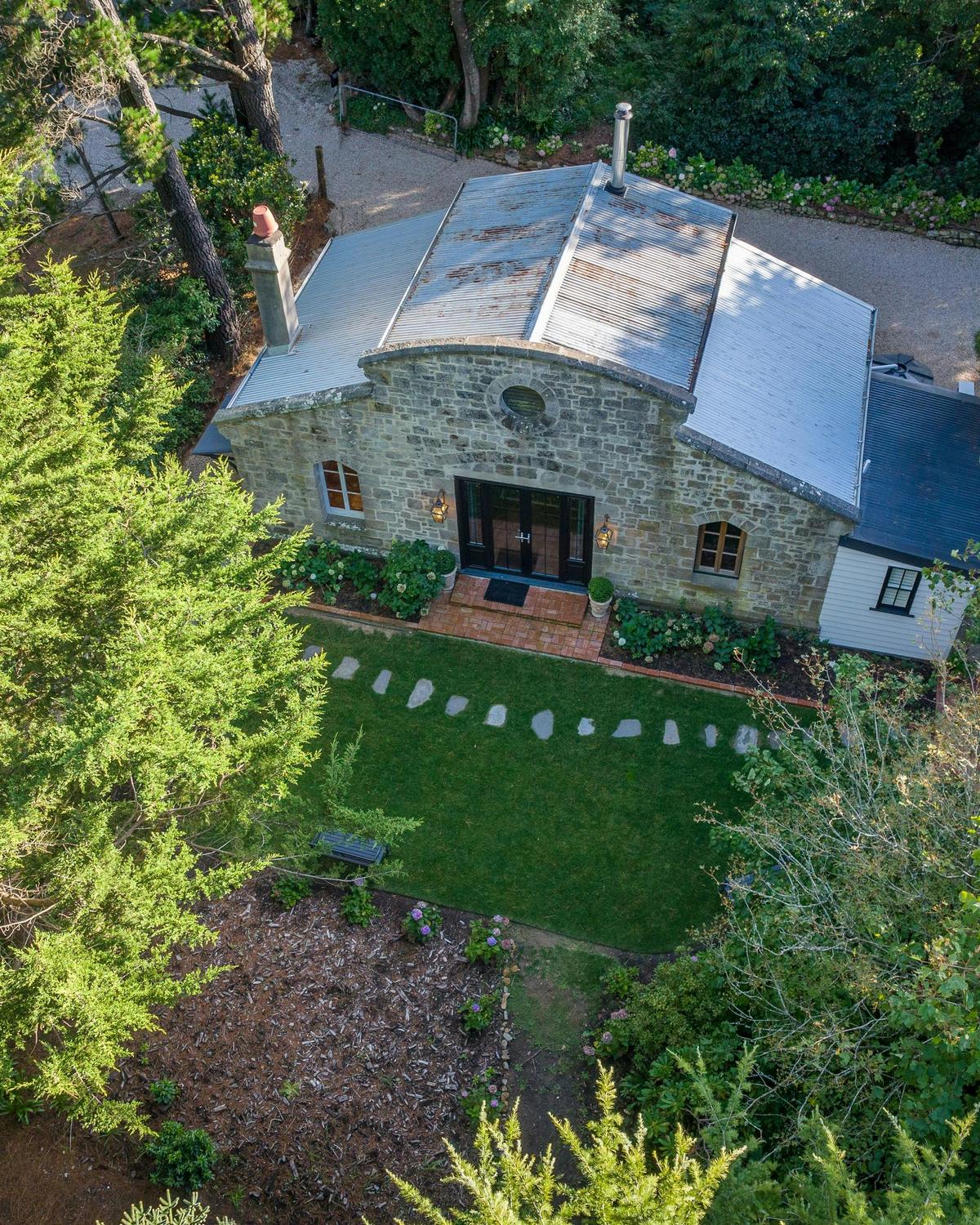 Carriage House 1884