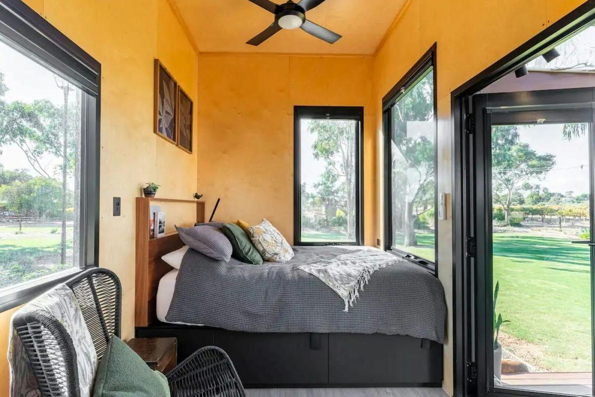 Studio bedroom