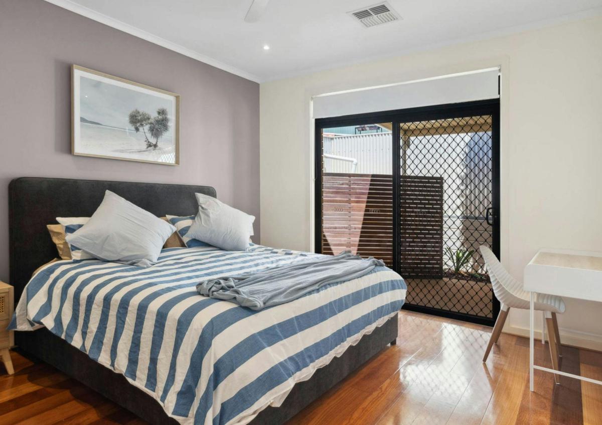 Chiton Rocks Court Mini Oasis by the Sea