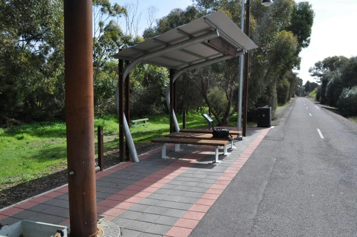 Shelter and resting point along the Coast to Vines Trail
