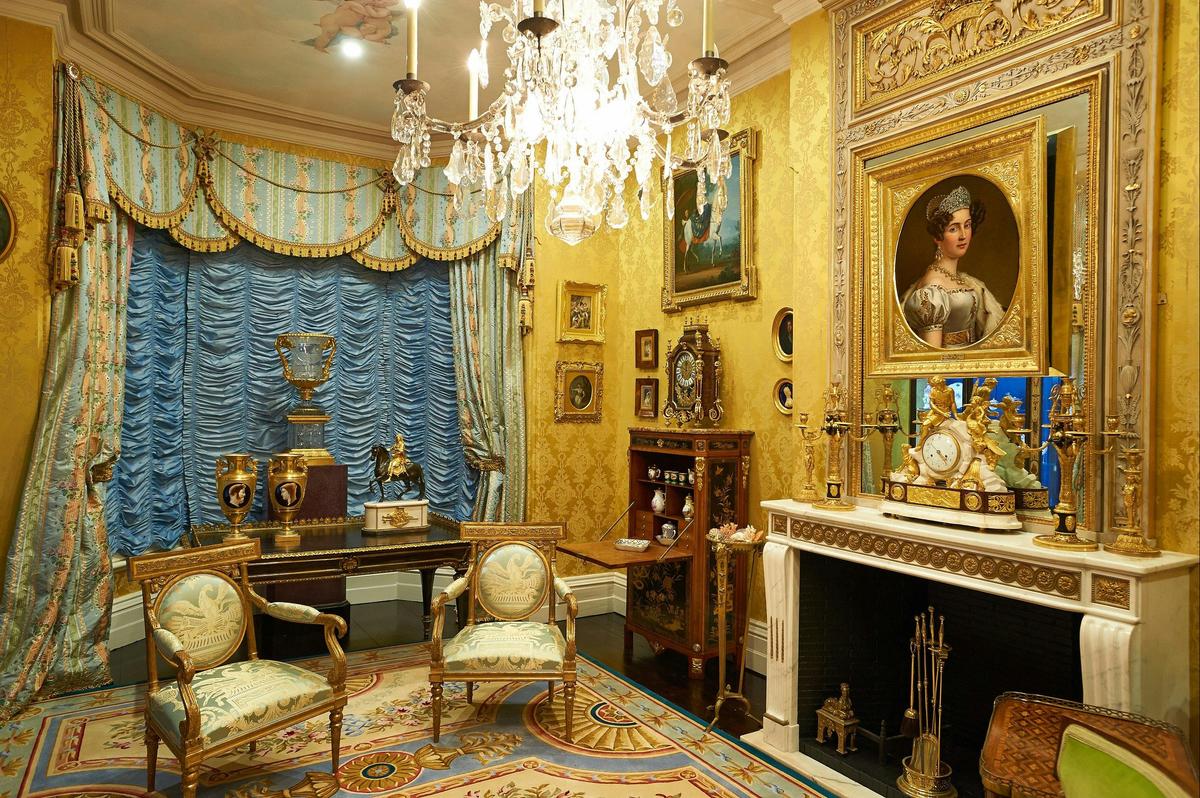 Fermoy House, main bedroom