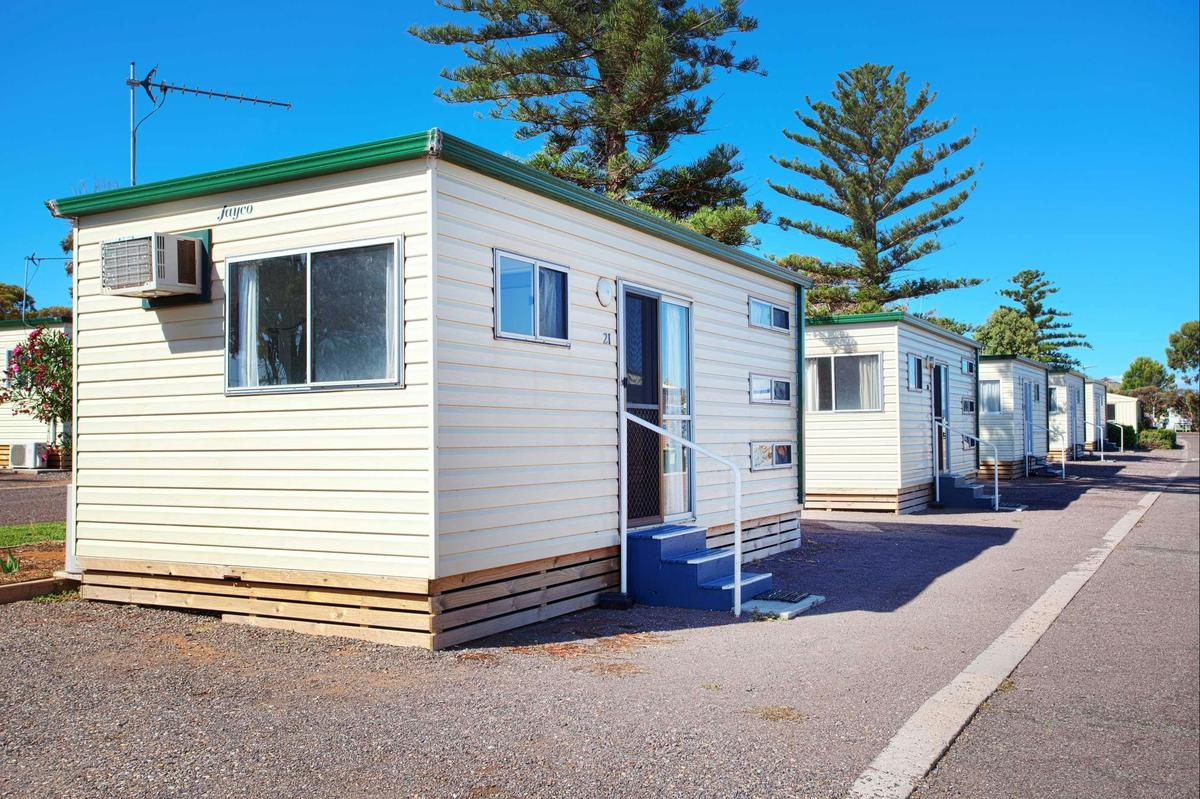 Economy Studio Cabin