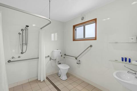 Superior Two Bedroom Access Cabin - Sleeps 6