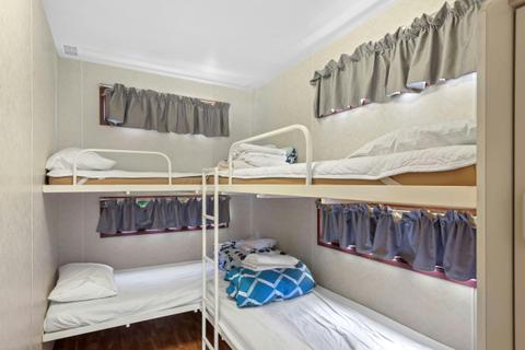 Superior Two Bedroom Pet Friendly Cabin - Sleeps 6
