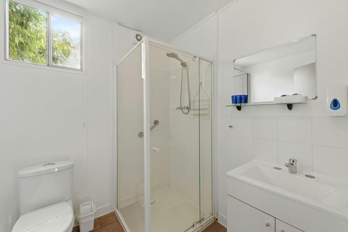 Economy One Bedroom Pet Friendly Cabin - Sleeps 2