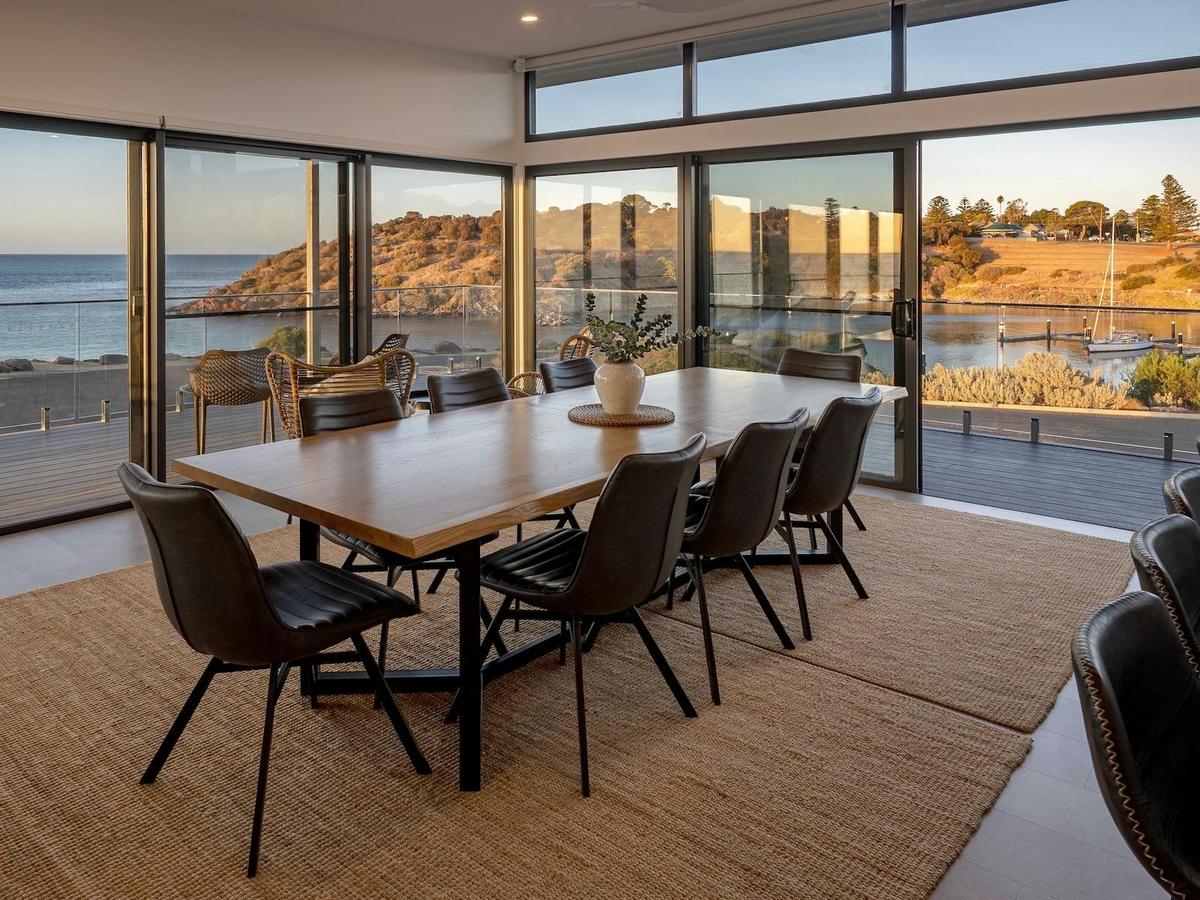 Cove Landing Marina Apartments