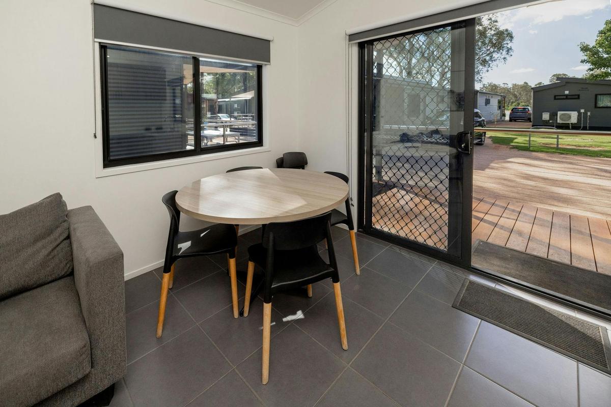Standard 2 Bedroom Cabin - Sleeps 6
