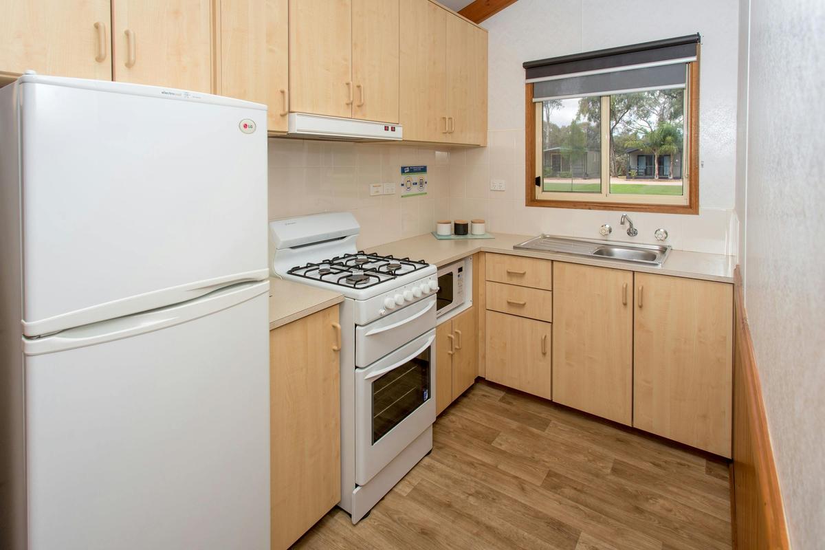 Standard 2 Bedroom Cabin - Sleeps 5