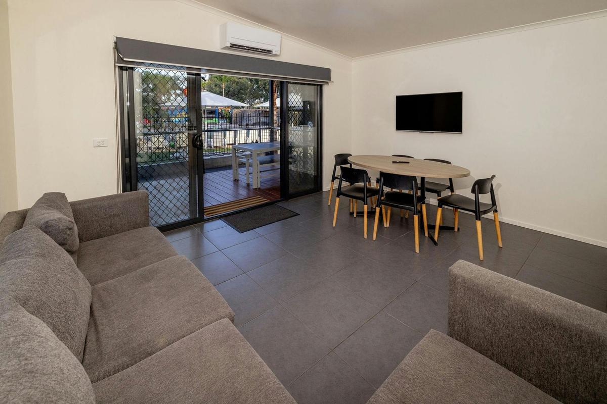 Superior 2 Bedroom Poolside Cabin