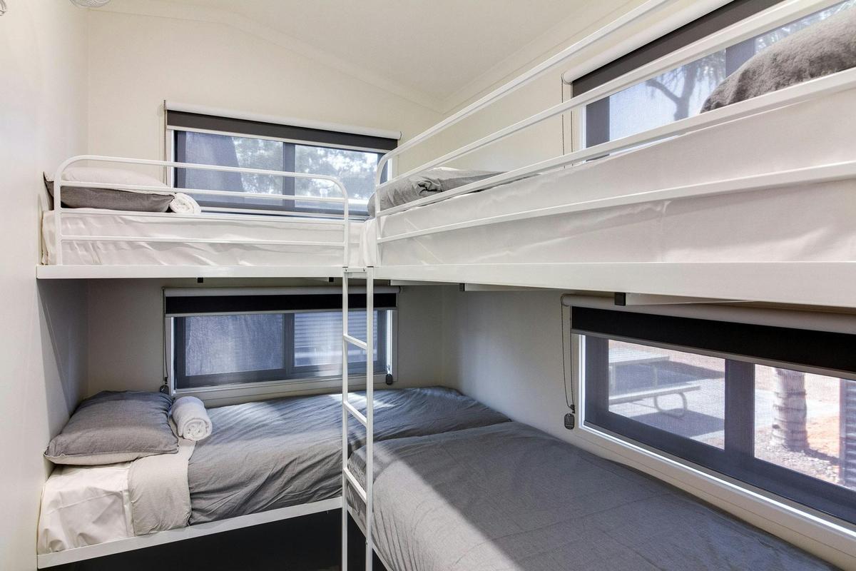 Standard 2 Bedroom Cabin - Sleeps 6
