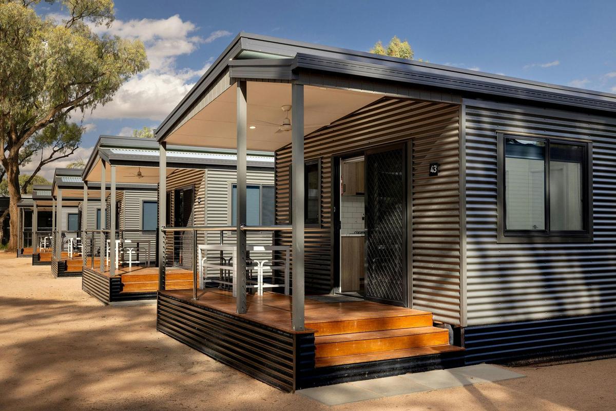 Standard 2 Bedroom Cabin - Sleeps 6