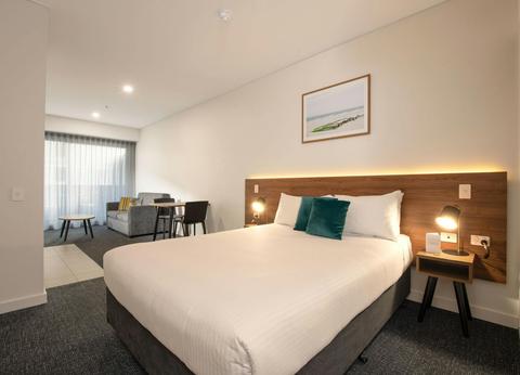 Deluxe Studio Apartment