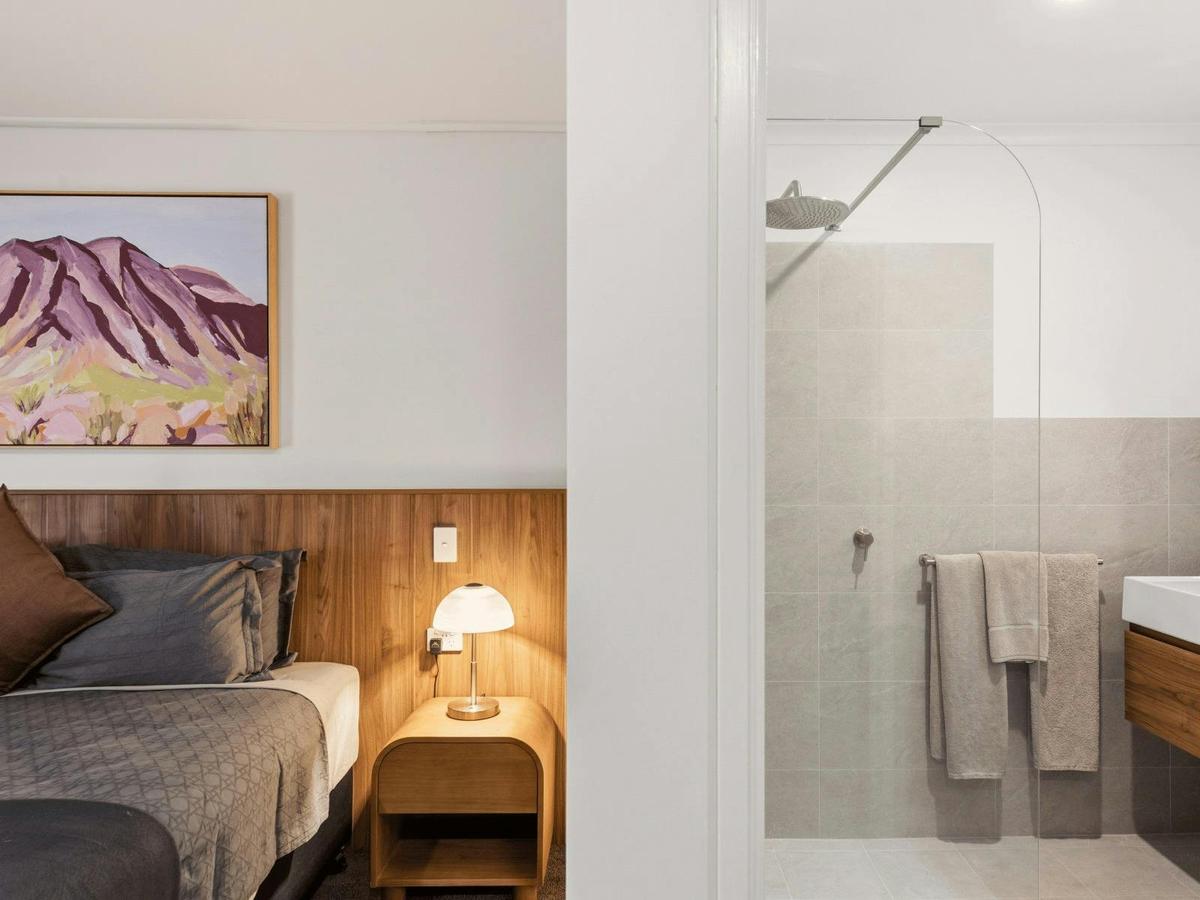 Aroona Room