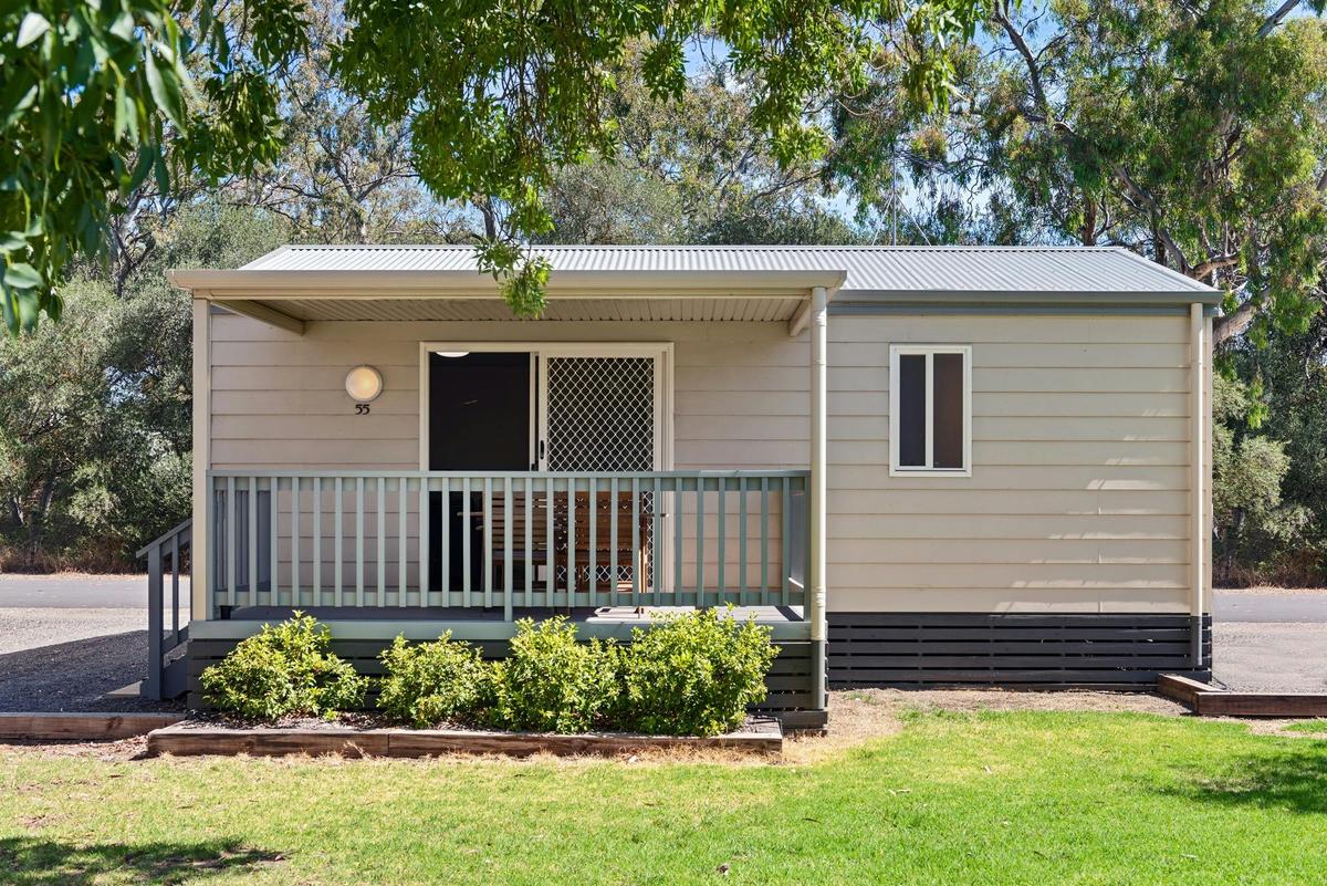 Deluxe One Bedroom Balcony Cabin