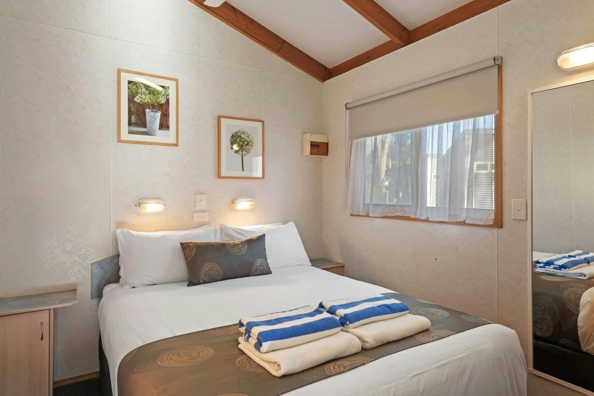 Standard One Bedroom Cabin - Pet Friendly