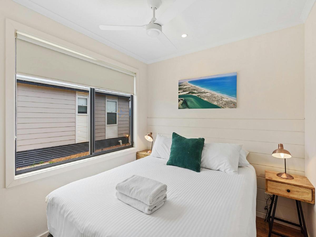 Standard 2 Bedroom Cabin - Sleeps 4