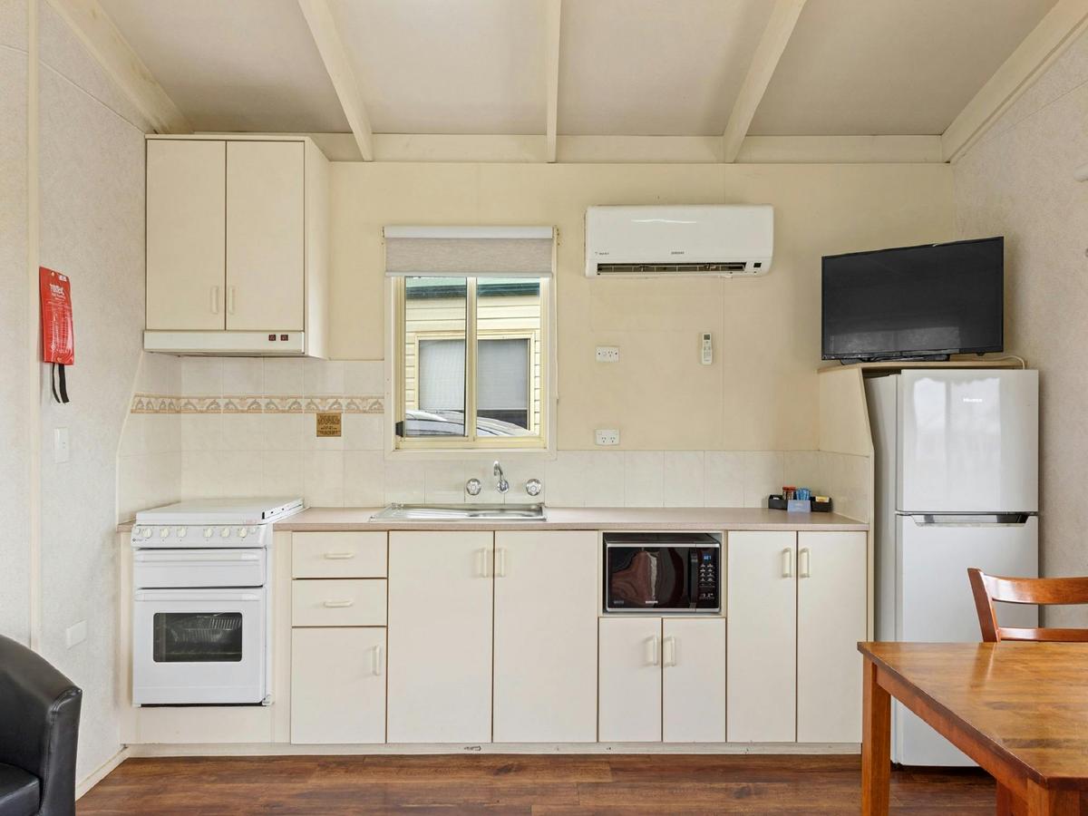 Standard 1 Bedroom Cabin - Pet Friendly