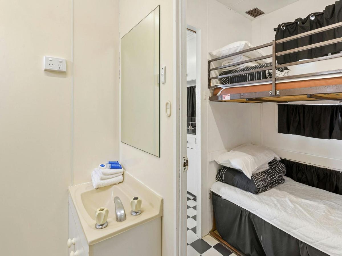 Economy Cabin - Sleeps 4