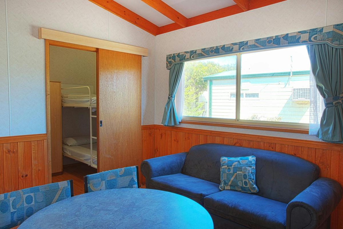 Standard 2 Bedroom Cabin - Sleeps 6 - Pet Friendly