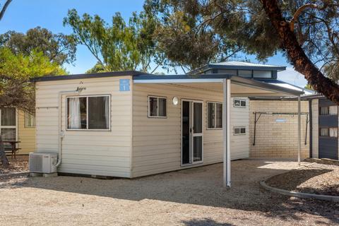Economy - External Ensuite Unit