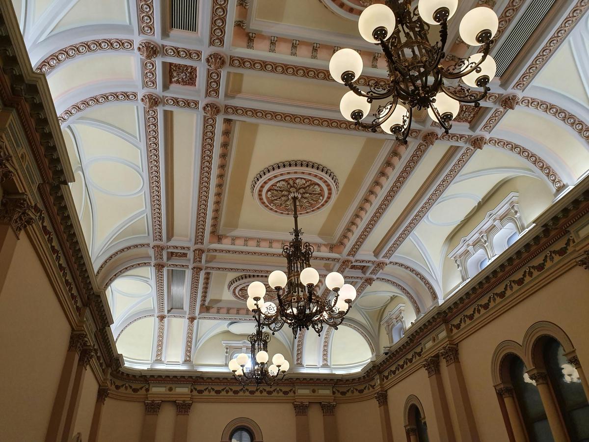 Adelaide: Victoria Square Guided Walking Tour