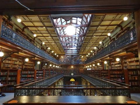 Adelaide: North Terrace Cultural Guided Walking Tour