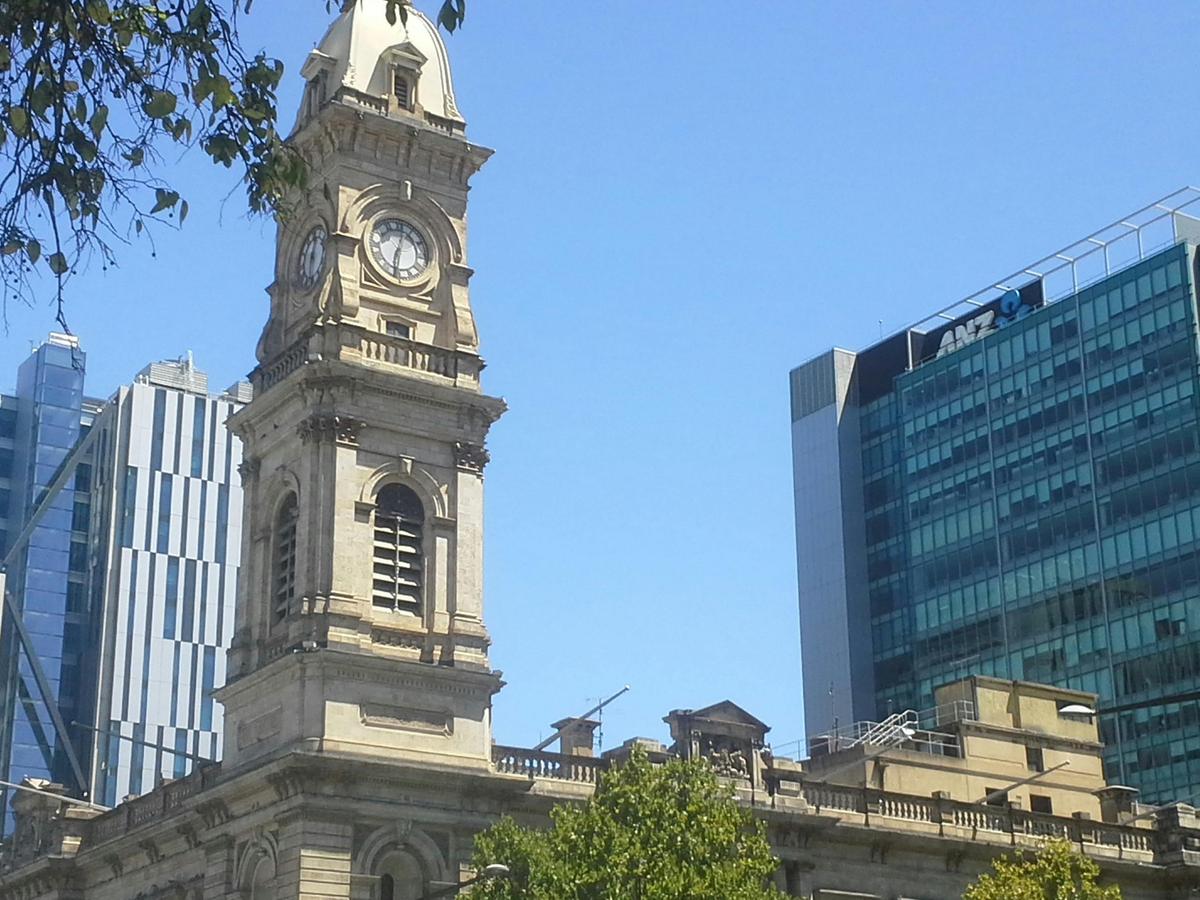Adelaide: Victoria Square Guided Walking Tour