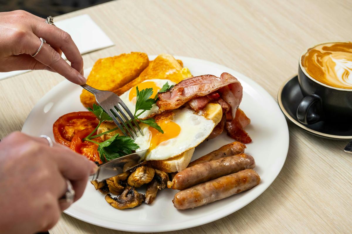 Breakfast - Vine Garden Bistro