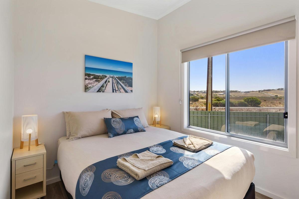 Deluxe Beachfront 3 Bedroom Cabin