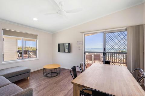 Deluxe Beachfront 2 Bedroom Cabin