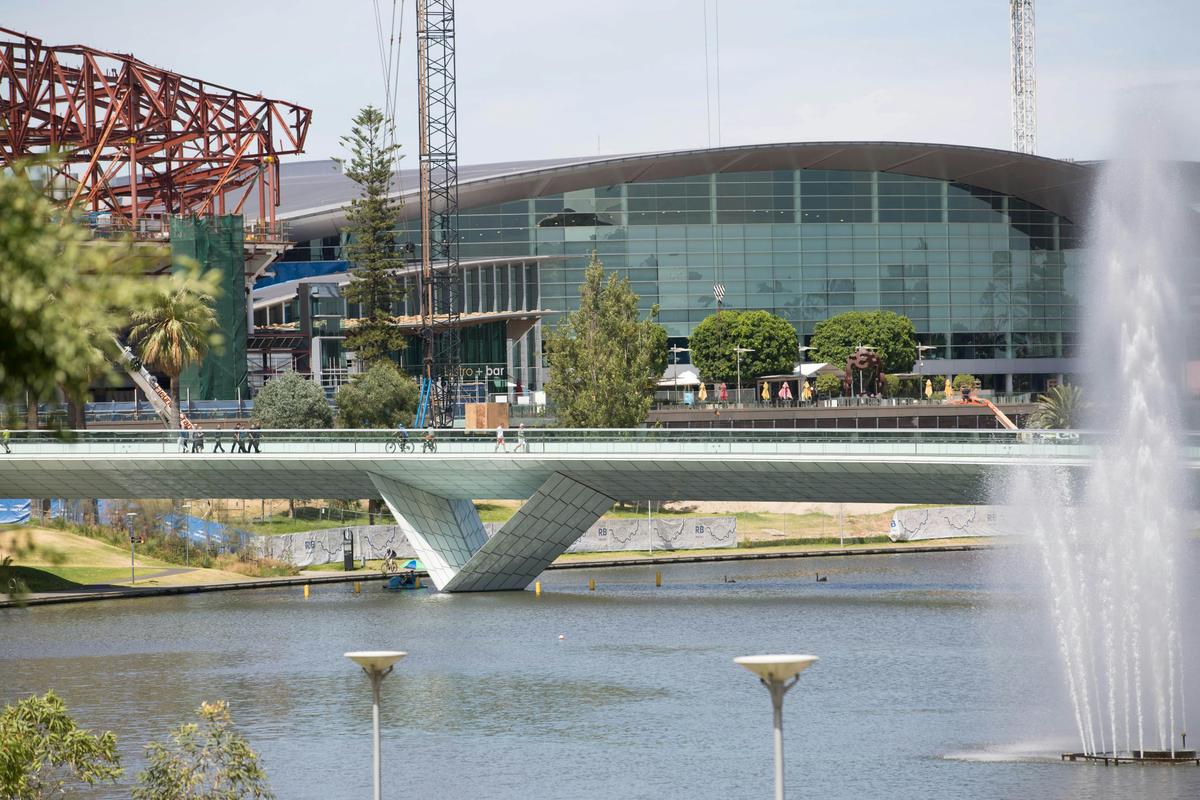 Adelaide City, river & Coast E-Bike Tour (Private)