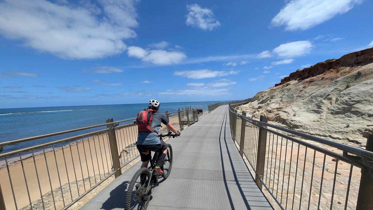 Ride Coast, Wine & Hills – 3 Day E-Bike Journey