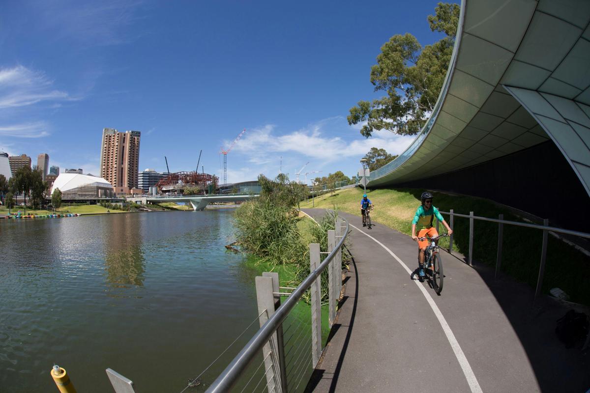 Adelaide City, river & Coast E-Bike Tour (Private)