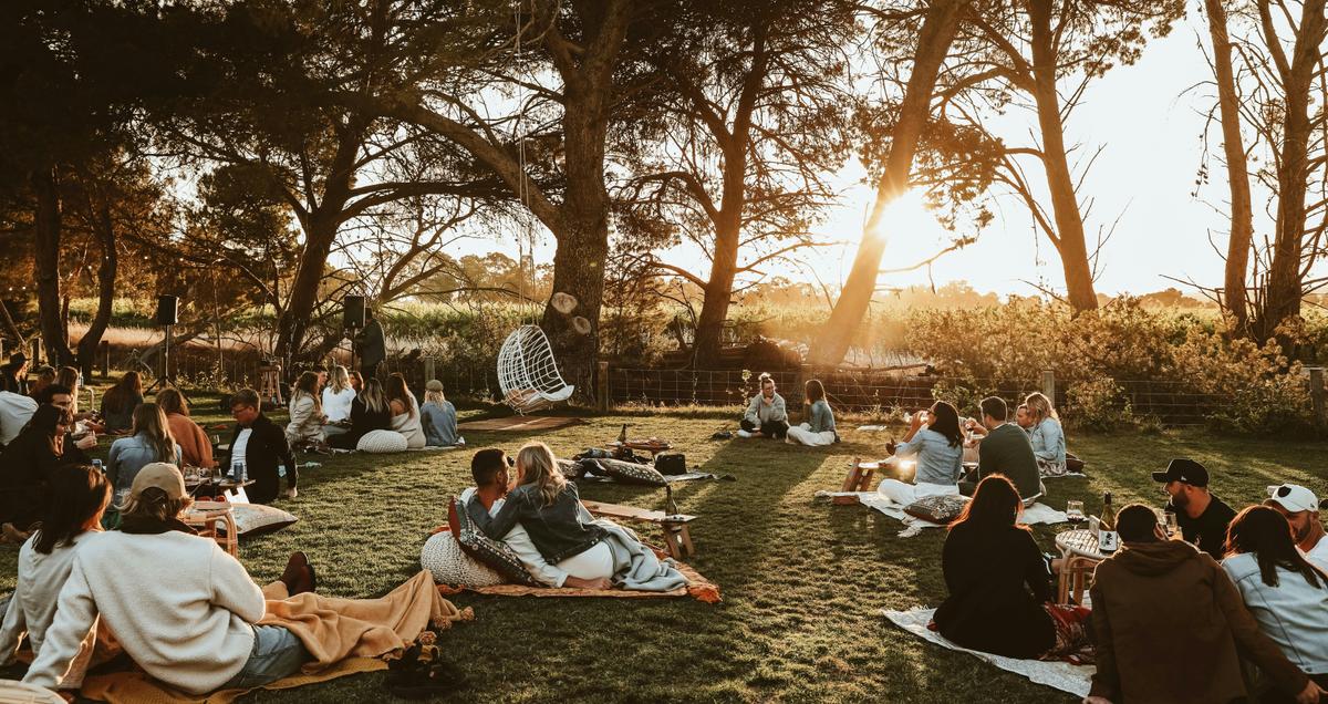 DTRH picnics on the lawn