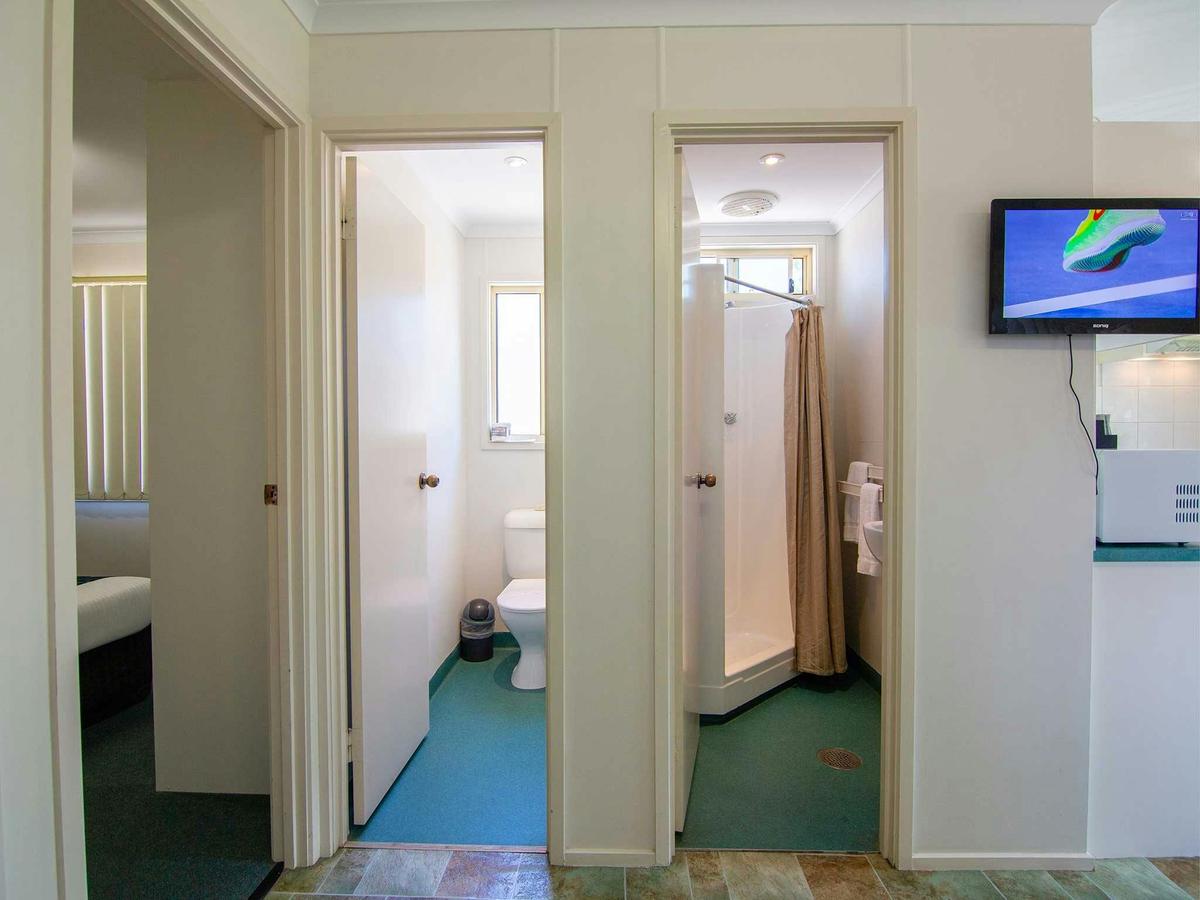 2 Bedrooms Cabins