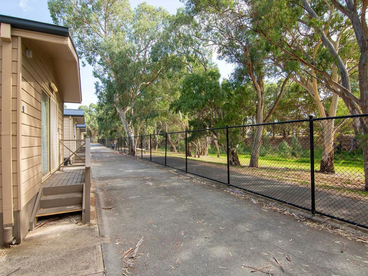 On the banks of the River Torrens Linear Park, right at your doorstep