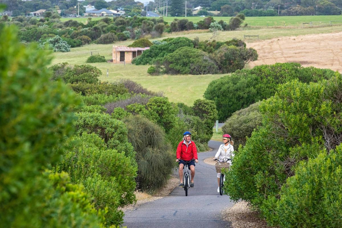 Encounter Bikeway Bashams Beach