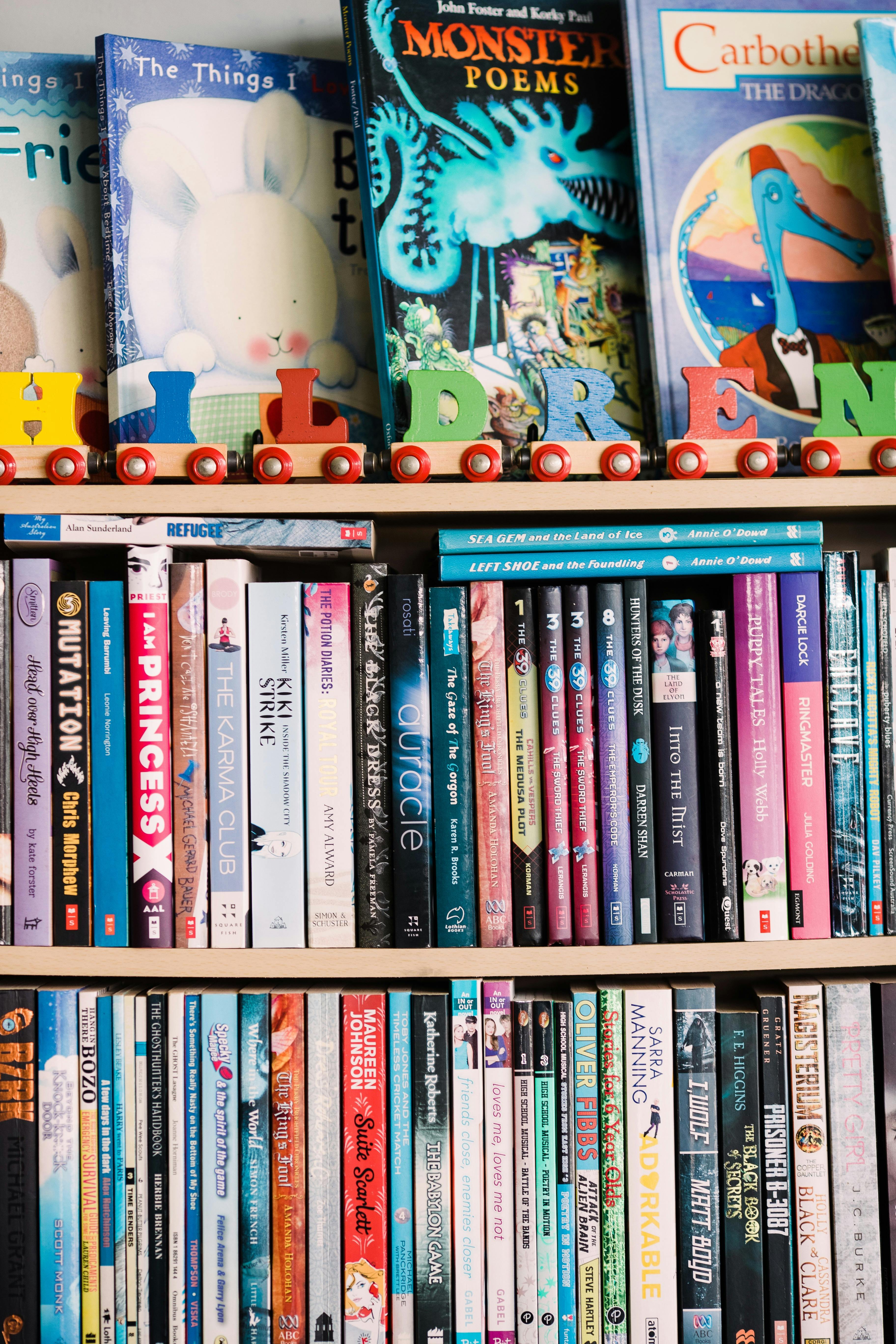 Tomcat Books and Comics