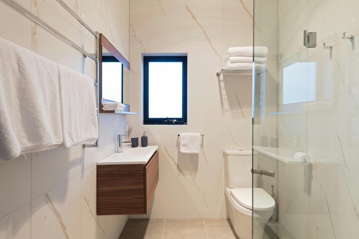 Main bathroom