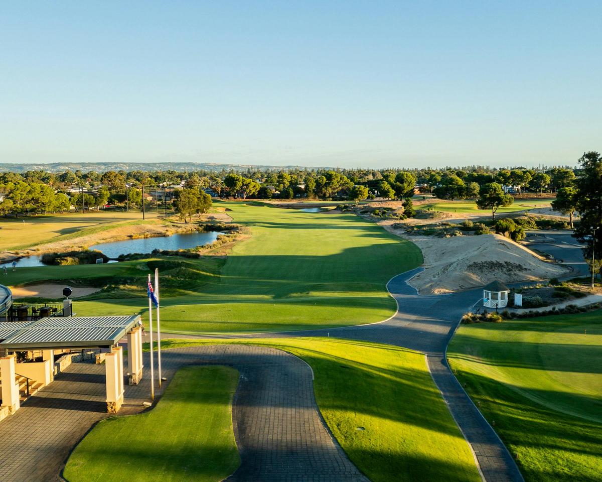 1st Hole from the Clubhouse