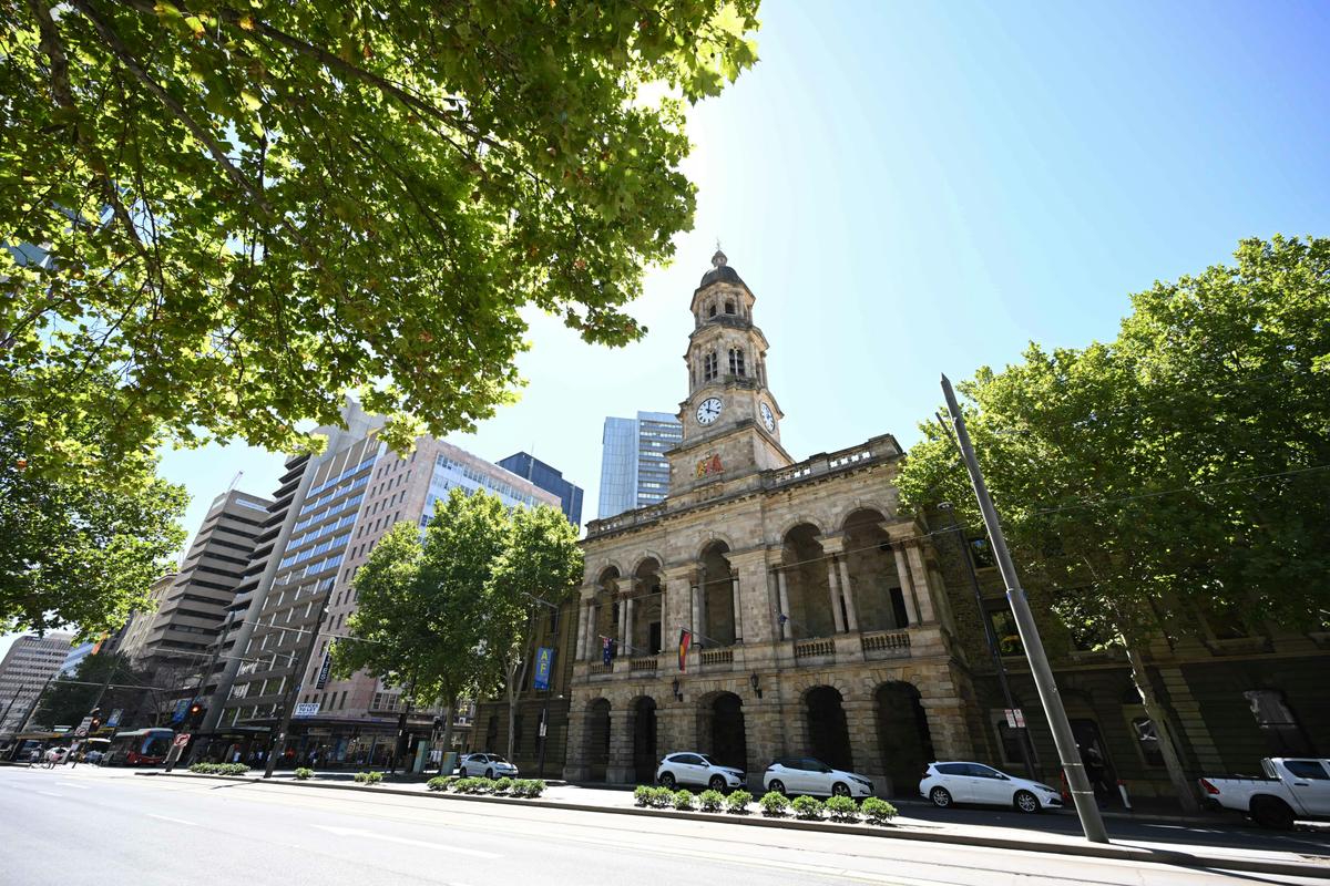Welcome To Adelaide Walking Tour